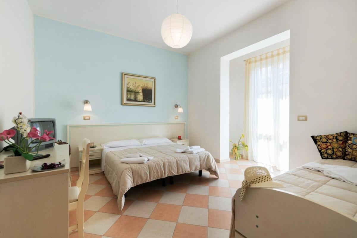 מרטינסיקורו Hotel Bruna מראה חיצוני תמונה